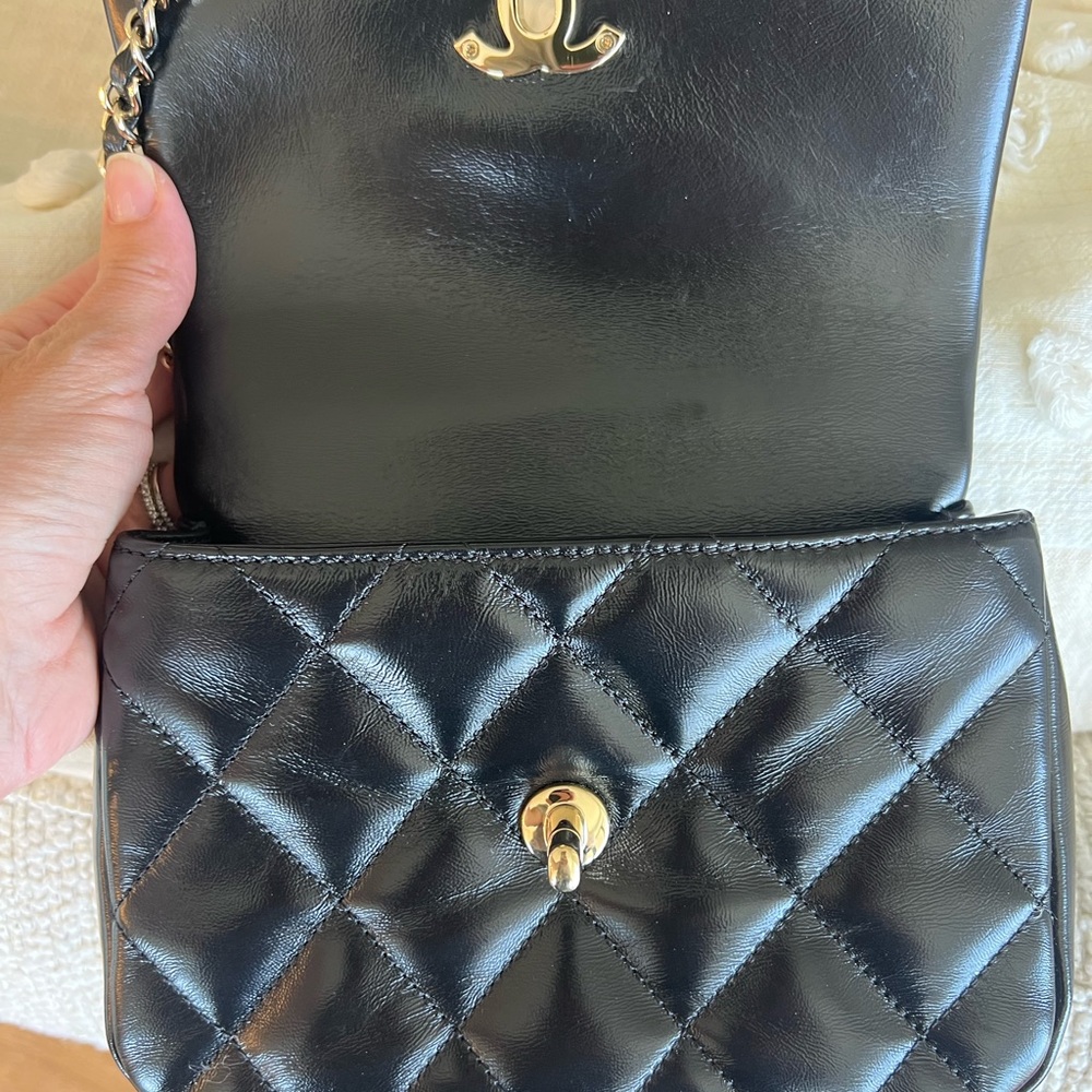 CHANEL Black Mini Quilted Bag with Gold Hardware - Picture 4 of 8